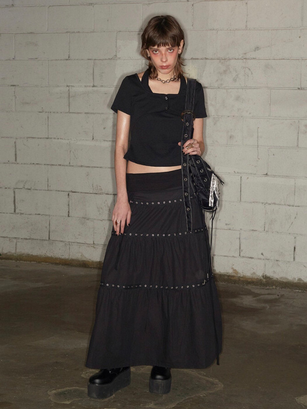 先行予約販売 - Tiered Eyelet Maxi Skirt - Black