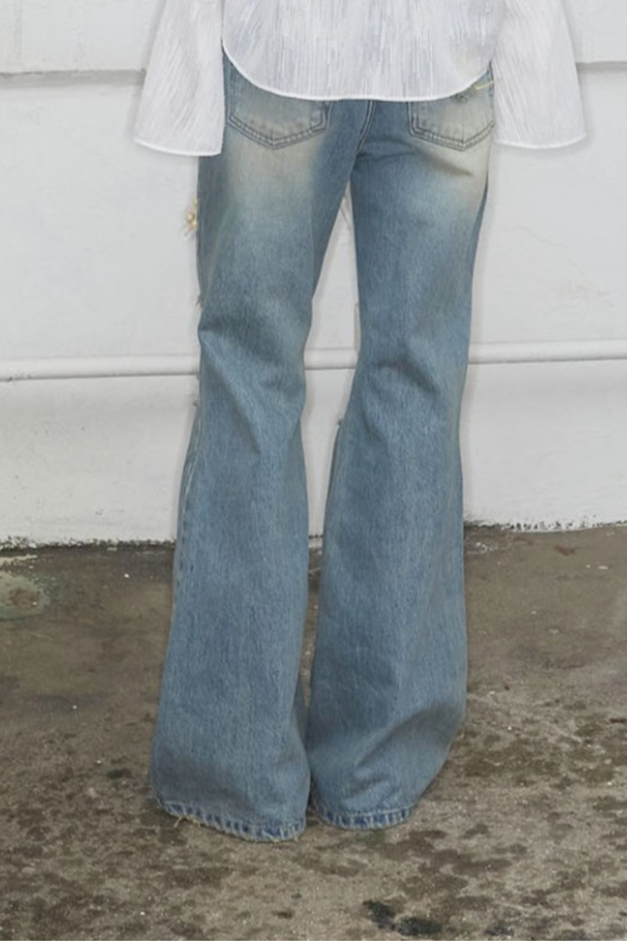 Destroyed Flared Jean