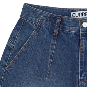 VINTAGE CURVED DENIM