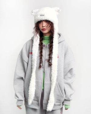 Piercing wing scarf hat